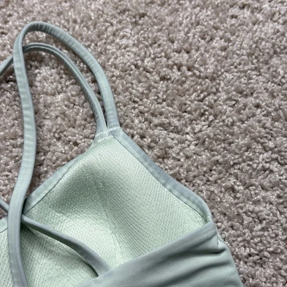 Lululemon Like a Cloud Longline Bra *Light Support, B/C Cup - Picture 3 of 7